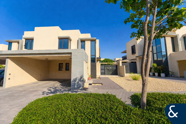 4 Bed | Greenbelt | Large Plot | Corner Unit